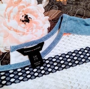 *SOLD* Tommy hilfiger girls top